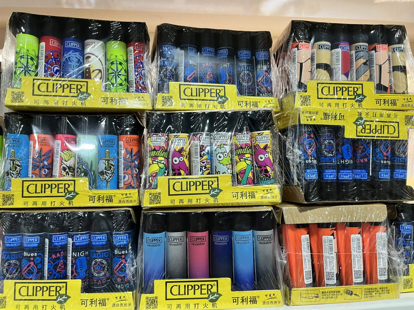 Zapalniczka CLIPPER z Młynkiem - Metalowa Gazowa Wielokrotnego Użytku